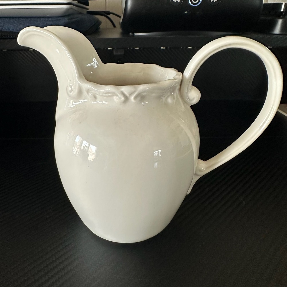 Vintage Peppertree Tabletops 6" White Fine Porcelain Pitcher/Creamer Ruffled Top